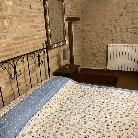 Apartamento Casa Vacanze “ Le Mimose” Mercatello (Montefalco)